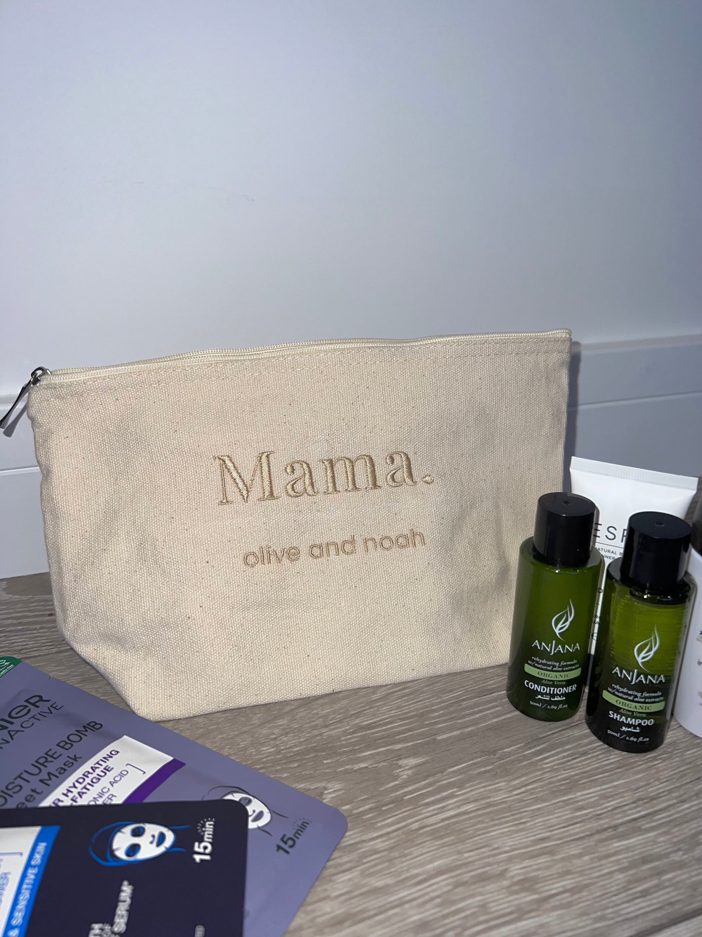 mama accessory pouch